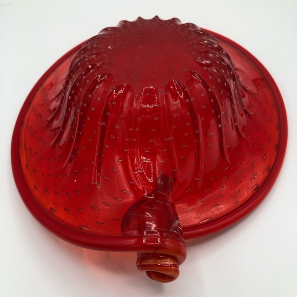 Beautiful Strawberry Glass tray - Picture 8 of 9